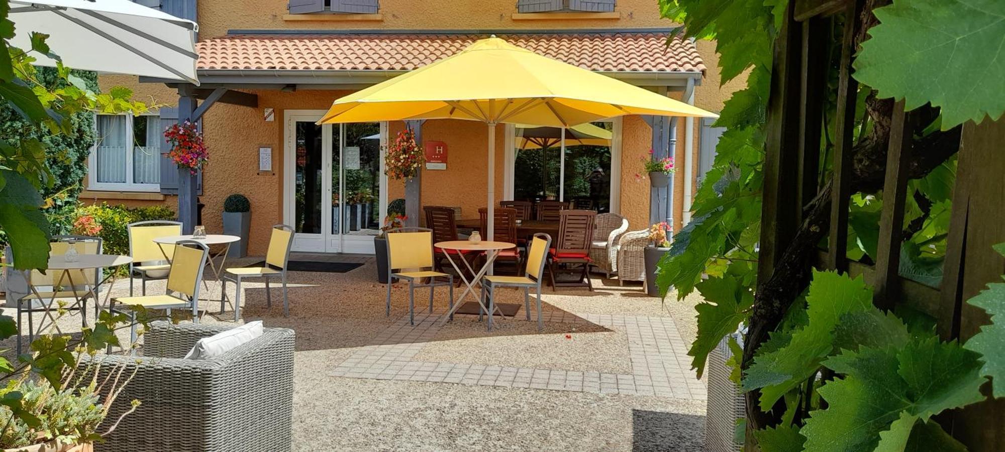Hotel Des Vignes Juliénas エクステリア 写真